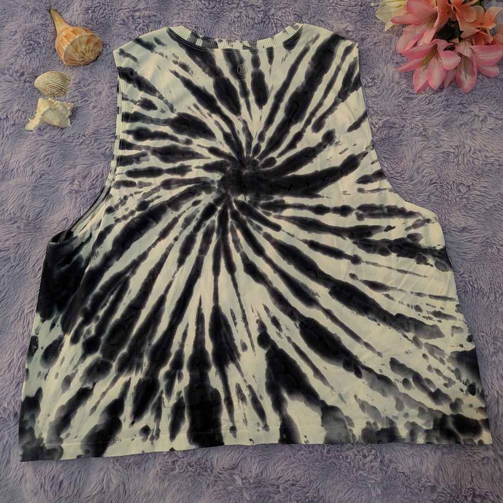 Cascade Collective Black Tie-Dye Muscle Tank - Picture 2 of 5
